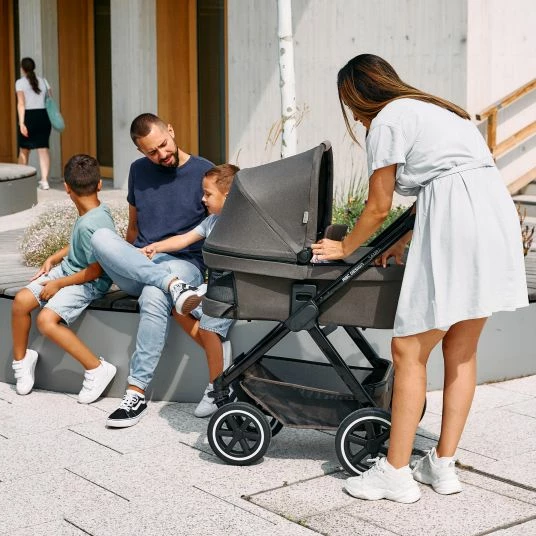 Hot Sale 🤩 ABC Design 3in1 Kinderwagen-Set Samba - inkl. Babywanne, Autositz Tulip, Sportsitz und Zubehörpaket - Diamond Edition - Herb - Collection 2023 🥰 4 Hot Sale 🤩 ABC Design 3in1 Kinderwagen-Set Samba - inkl. Babywanne, Autositz Tulip, Sportsitz und Zubehörpaket - Diamond Edition - Herb - Collection 2023 🥰 - Image 4